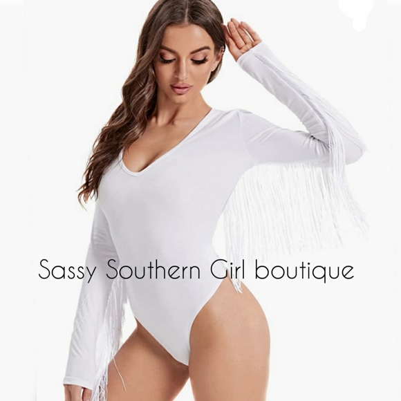 ⭐🆕 Fringe Boho western white fringe bodysuit - Picture 3 of 10